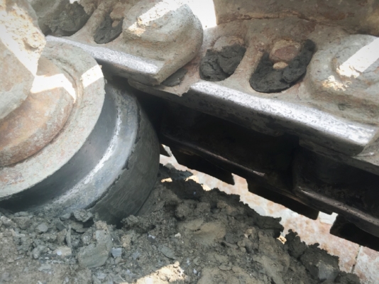 แทรคเตอร์ CAT D5B ตีนเป็ด รถสภาพดีมาก ทำงานทุกวัน แทรคเตอร์ CAT D5B ตีนเป็ด รถสภาพดีมาก ทำงานทุกวัน