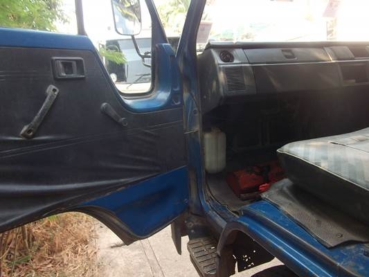 ฝากขายรถ 6 ล้อดั้มโตโยต้า  117 แรง  ยังไม่ได้ขายครับ