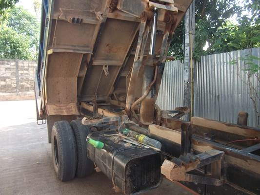 ฝากขายรถ 6 ล้อดั้มโตโยต้า  117 แรง  ยังไม่ได้ขายครับ