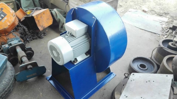 ** ขายแล้วครับ!! **โบวเวอร์ดูด-เป่าอากาศ มอเตอร์ SEMCO Germany 5.5 HP 380V 2900 RPM รอบเร็วลมแรงสภาพสวยวิ่งเงียบมาเทสก่อนได้.