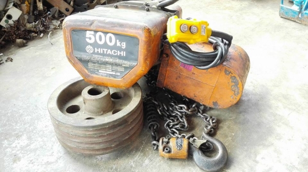 ** มาใหม่อีกตัว!! ** รอกโซ่ไฟฟ้า HITACHI 500 kg. ไฟ 380V โซ่ยาว 6 m. สภาพสวยอุปกรณ์ครบดึงนิ่มพร้อมใช้งานมาเทสได้ครับ.