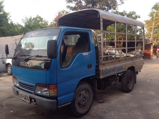 ขายรถ4ล้อ โตโยต้าหัวอีซูซุ กระบะแสตนแลส เครื่องดีเซล2L พร้อมใช้งานทะเบียนขาดธันวา58 เอกสารพร้อมโอนเลขเครื่องไม่ตรง ขาย 95000 บาท