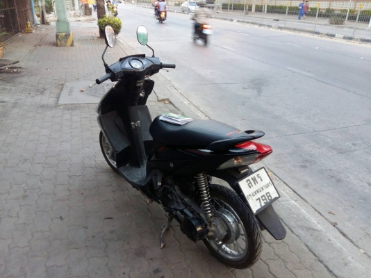 click ราคา 9500 บาท สนใจโทร 089-8859869 เดช