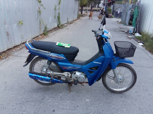 HONDA ดรีม ราคา 18000 บาท สนใจโทร 089-8859869 เดช