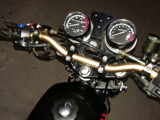 LIFAN ตัวท็อปแต่งออกมาจากศูนย์ ราคา 31000 บาท สนใจโทร 089-8859869 เดช