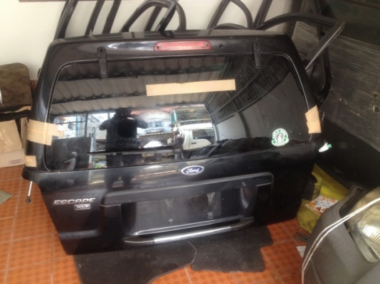ฝาท้าย FORD ESCAPE เก่าญี่ปุ่นเเท้สภาพสวย