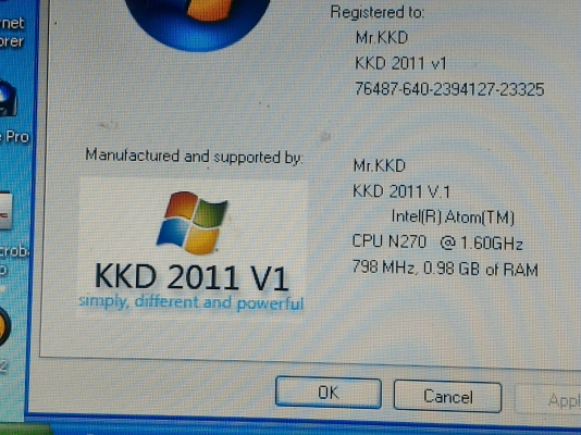 เนตบุ๊คคอมพิวเตอร์พกพา Acer Aspire One หน้าจอ 10.1 นิ้ว  CPU ของ Intel  Atom  แรม 1 GB.