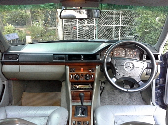 BENZ 230E W124