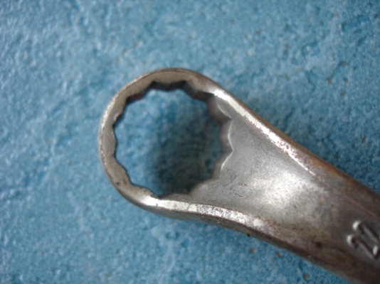 ประแจแหวน GEDORE no.22 Germany ประแจแหวน GEDORE no.22 Germany