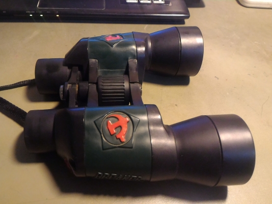 กล้องส่องทางไกล ยี่ห้อ BREAKER จาก รัชเชีย เลนส์ด้านหน้าสีแดงลดแสงสะท้อน