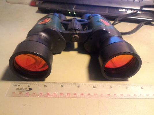 กล้องส่องทางไกล ยี่ห้อ BREAKER จาก รัชเชีย เลนส์ด้านหน้าสีแดงลดแสงสะท้อน