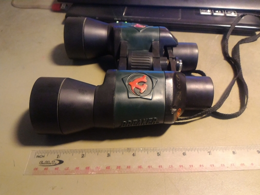 กล้องส่องทางไกล ยี่ห้อ BREAKER จาก รัชเชีย เลนส์ด้านหน้าสีแดงลดแสงสะท้อน