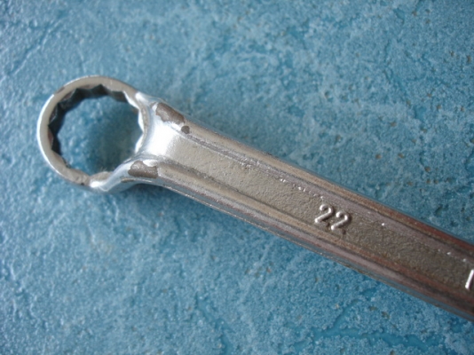 ประแจแหวน made in W - Germany มือสองสภาพดี 19/22 ประแจแหวน made in W - Germany มือสองสภาพดี 19/22