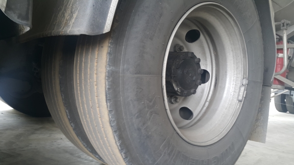 ขายรถหัวลาก 10 ล้อ 2 เพลา HINO 344 ปี.54 ปรายปี เดิมๆใช้งานอยู่ ราคา1650000  สนใจรีบจองด่วน