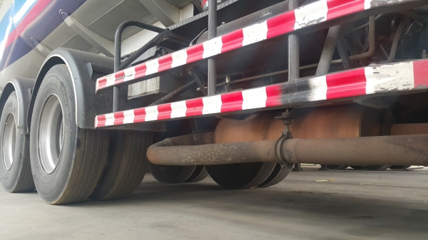 ขายรถหัวลาก 10 ล้อ 2 เพลา HINO 344 ปี.54 ปรายปี เดิมๆใช้งานอยู่ ราคา1650000  สนใจรีบจองด่วน