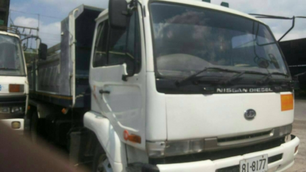 ขายรถบรรทุกดั้ม NISSAN UD CWA 214 MHRC สวยเดิม