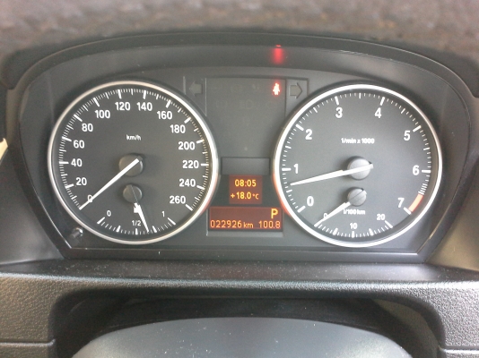 BMW X1 สวยๆครับ มีอเดียว วิ่งน้อย ต่อลองได้ครับ