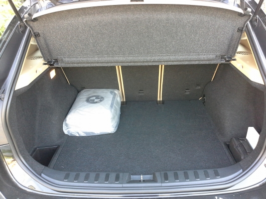 BMW X1 สวยๆครับ มีอเดียว วิ่งน้อย ต่อลองได้ครับ