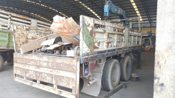 ขาย 10 ล้อ เพลาเดียว HINO FL176 ไม่มีหัวเก๋ง ติดเครน TADANO Super Z 360 ท้อง V 4 ปลอก เครื่อง EH700 168 แรงม้า เกียร์ HO เอกสารเล่มทะเบียนครบ