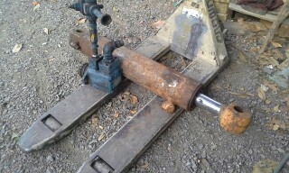 ขายปั้มไฮดรอลิค และกระบอก