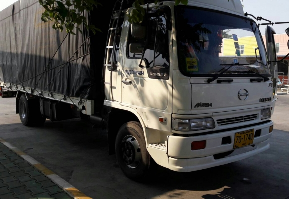 หกล้อ ฮีโน่ FD176 HO7D195แรง แอร์เย็นๆ ยาง8.25ช่วงยาว 6.20ม สภาพดีสวยพร้อมใช้งาน ทะเบียนพร้อมโอน