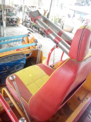 รถเกี่ยวข้าวศักดิ์พัฒนา รุ่นKM53