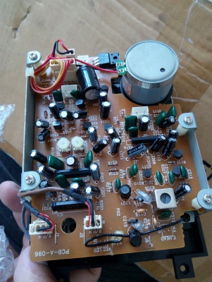 มอเตอร์ และชุดหัวอ่าน ตลับเทปของใหม่ ชุดละ 100 ของใหม่ๆ แกะกล่อง มอเตอร์ IC.คาปา ตัวต้านทาน ใหม่ มี 16 ชุด tel.081-427-3941 ไอดีไลน์  0814273941