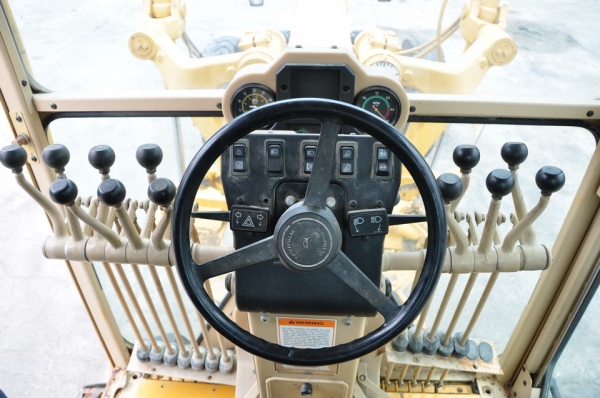 MOTOR GRADER CATTERPILLAR 140 H