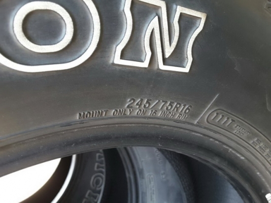 Yokohama AT 245/70/16 ปี14 สวยๆ 1ชุด