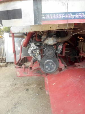 รถเกี่ยวข้าวศักดิ์พัฒนา รุ่นKM53