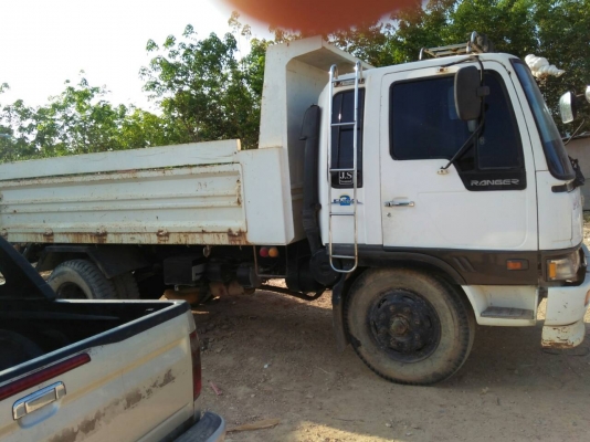 ขายรถบรรทุก 6 ล้อดัมพ์ HINO FF 195 แรงม้า ราคา 580000