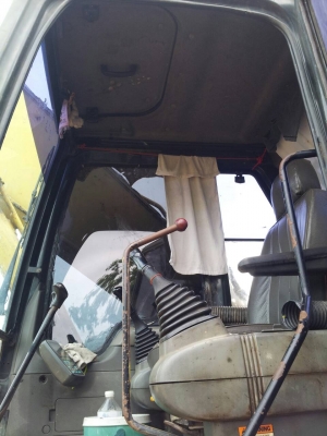 ขาย Komatsu Pc200-6 ซีเรียวสูง รถสภาพสวย มีเล่มทะเบียน พร้อมใช้งาน