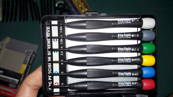 ขายไขควงชุด6ด้ามขนาดเล็กงานเก่าเก็บไต้หวัน King Eagle Made in Taiwan.