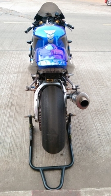 ขายคับ HONDA CBR954 ปี2003 สีสวย ท่อแต่ง เกียร์โยง ยางสลิคหน้าหลังเต็ม มีเบาะคนซ้อน อินวอยส์ สรรพสามิตร ราคา 149000 บาท ส่งได้ทั่วไทยคับ สนใจติดต่อ 081-0578282 FACEBOOK ชาญณรงค์ ป๊อป ชัยอมฤต ไอดีไลน์ POPBIGBIKESAKON คับ สนใจรถสวย ถูก ดี ต้อง POP BIGBIKE S