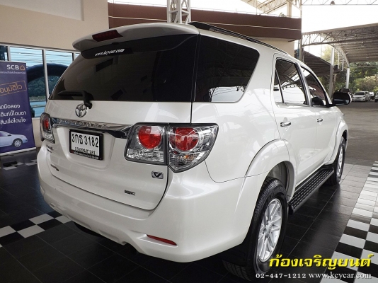 TOYOTA FORTUNER 3.0V AUTO 4WD ปี 2014