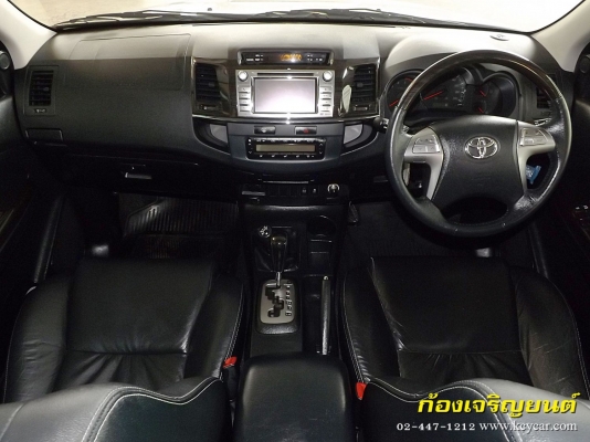 TOYOTA FORTUNER 3.0V AUTO 4WD ปี 2014