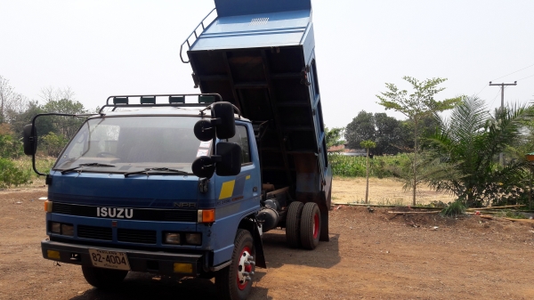 อิสุ NPR61Lเครื่แง4BG1ดั้มสวยใช้งานได้เลยเล่มทะเบียนพร้อมโอนยางใหม่6เส้นพ.เพาเวอร์พต้อมใช้