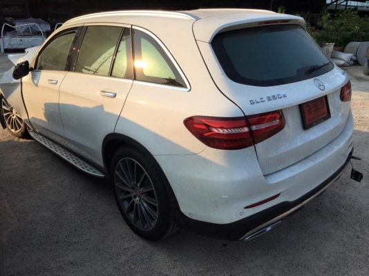 ขายซาก 2016 BENZ GLC250d ป้ายแดง ออกศูนย์ดิลเลอร์