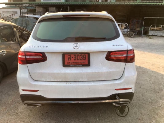 ขายซาก 2016 BENZ GLC250d ป้ายแดง ออกศูนย์ดิลเลอร์