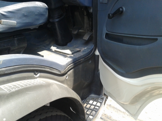 ขายหกล้อ HINO เม็กก้า 150 แรง อินเตอร์ แอร์ เทอร์โบพวงมาลัยพาเวอร์เบรคทิพฟี่