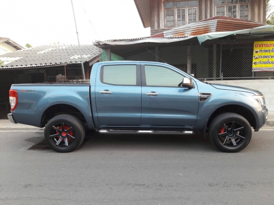 ขายรถสวยอีกแล้วครับท่าน FORD RANGER HI RIDER 4Dr  2.2 XLT Auto ปี2012