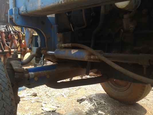 ขายรถคีบอ้อย คีบหน้าของกฤษณะ ตัวรถ6600เสื้อลาย ขายรถคีบอ้อย คีบหน้าของกฤษณะ ตัวรถ6600เสื้อลาย