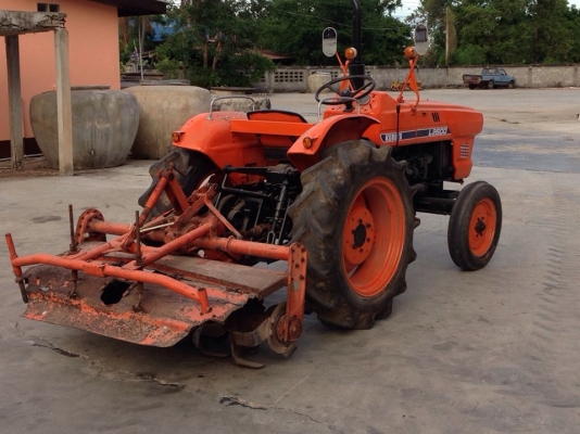 ขายรถไถคูโบต้า L2601   พร้อมใช้งาน