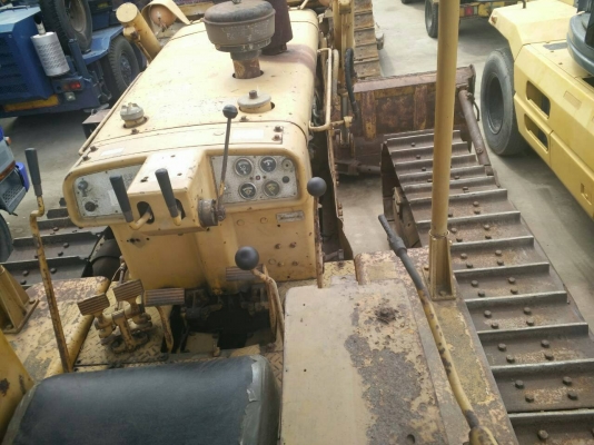 ขายรถแทรกเตอร์ D-5-D ตีนไก่ ใส่แผ่นตีนเป็ดได้ สภาพเก่านอก รถสวยครับ ขายไม่แพง