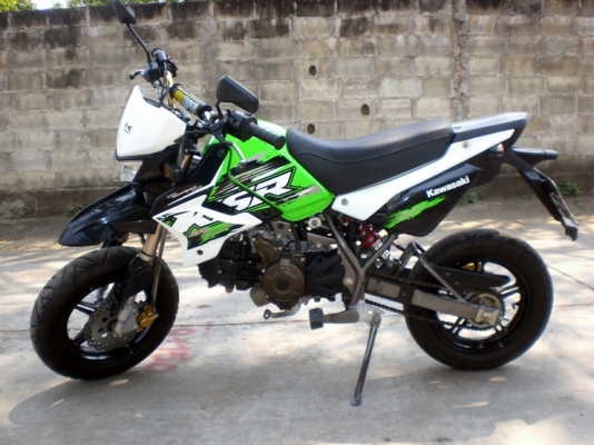 Kawasaki KSR PRO รุ่นปี 2014 -110 CC. 4 จังหวะ สภาพพร้อมใช้ มีทะเบียน พรบ.ไม่ขาดต่อพร้อมโอน -37,500 ดูรถได้ อ.สอง แพร่ -089-1144720 id: meg.69