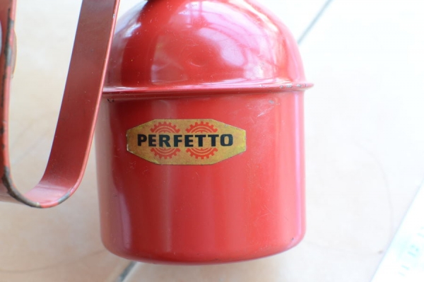 ขายกาหยอดน้ำมันงานเก่าเก็บอิตาลี PERFETTO MADE IN ITALY.