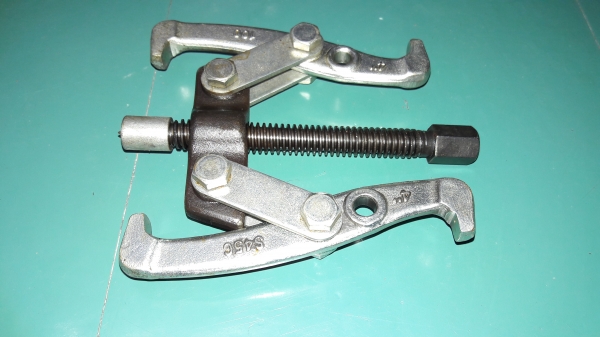 ขายสองขาถอดลูกปืนเก่าเก็บ ขนาด4"TAPARIA Made in India.DROPFORGETSTEEL. ขายสองขาถอดลูกปืนเก่าเก็บ ขนาด4"TAPARIA Made in India.DROPFORGETSTEEL.