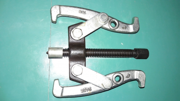 ขายสองขาถอดลูกปืนเก่าเก็บ ขนาด4"TAPARIA Made in India.DROPFORGETSTEEL. ขายสองขาถอดลูกปืนเก่าเก็บ ขนาด4"TAPARIA Made in India.DROPFORGETSTEEL.