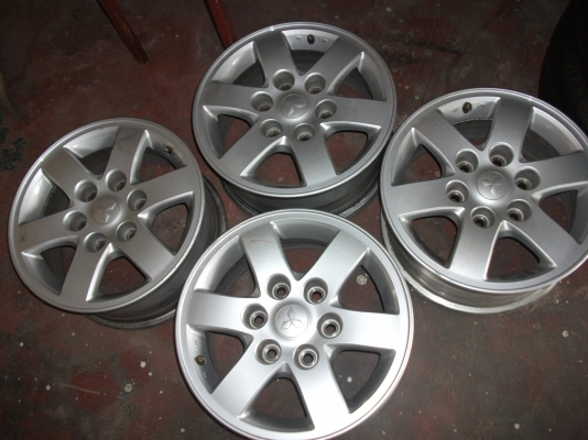 แม็ก มิตซู 16"