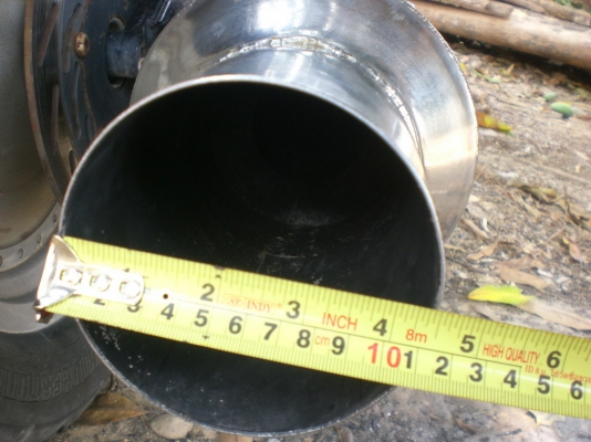 ท่อแต่ง Yamaha DragStar 1100 ทรง Yamaha RoadStar warrior -งานแต่งจากญี่ปุ่น เก่าเก็บ สภาพสวย เสียงทุ้ม นุ่ม ลึก -อัตราเร่งดีกว่าท่อเดิม ปลายท่อและคอสเตนเลส พร้อมใส่ -7,800 ราคาพร้อมส่งทั่วไทย -089-1144720 id: meg.69